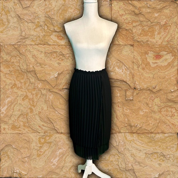 LOYD/FORD Black Pleated Chiffon Slit Front Elasticized Waist Midi Skirt Size 8 - Picture 5 of 15